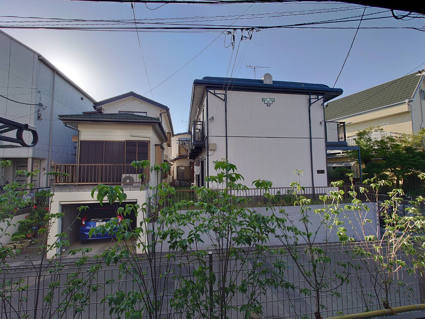 眺望　植栽で目線が遮られます。