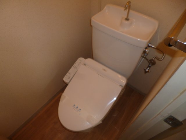 トイレ　ウォシュレット