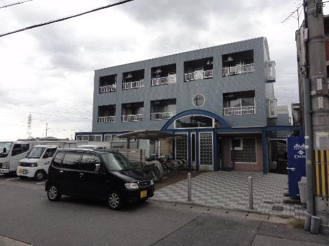 【京都市伏見区向島津田町のマンションの建物外観】