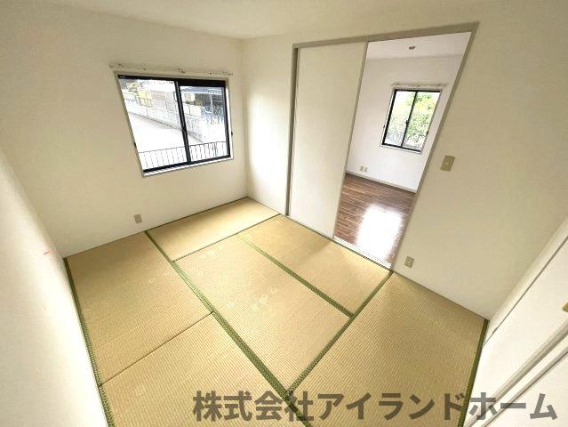 エルグランドの居間写真