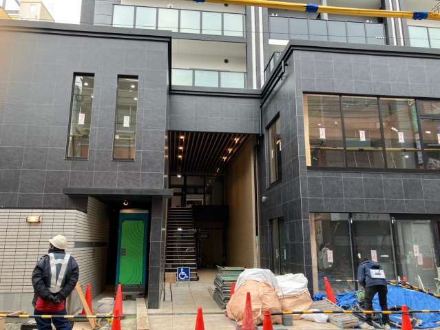 エントランス　エントランス