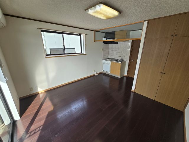 居室・リビング　103号室の写真を掲載しております