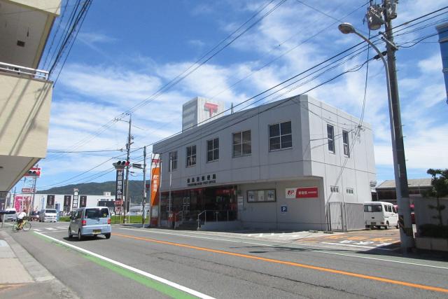 郵便局　徳島西郵便局（郵便局）まで827m