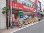 ドラックストア　ツルハドラッグ下井草駅前店（ドラッグストア）まで691m
