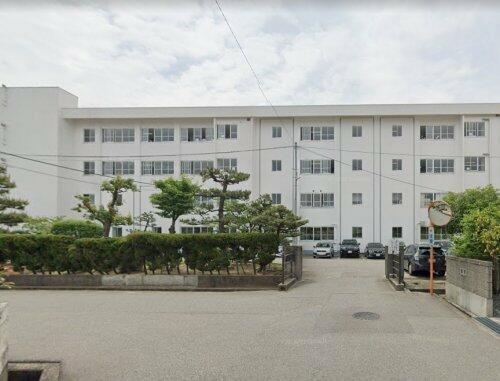 中学校　堀川中学校（中学校）まで1600m