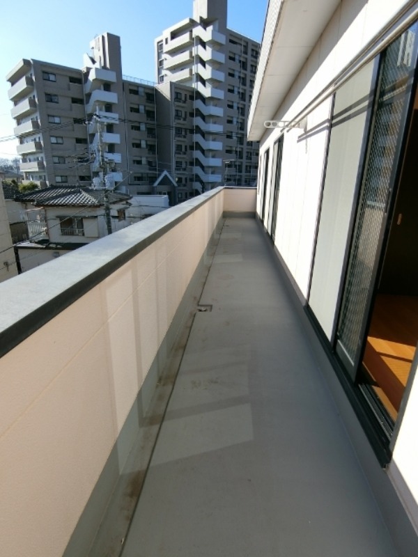 バルコニー　図面と現状に相違がある場合には現状を優先