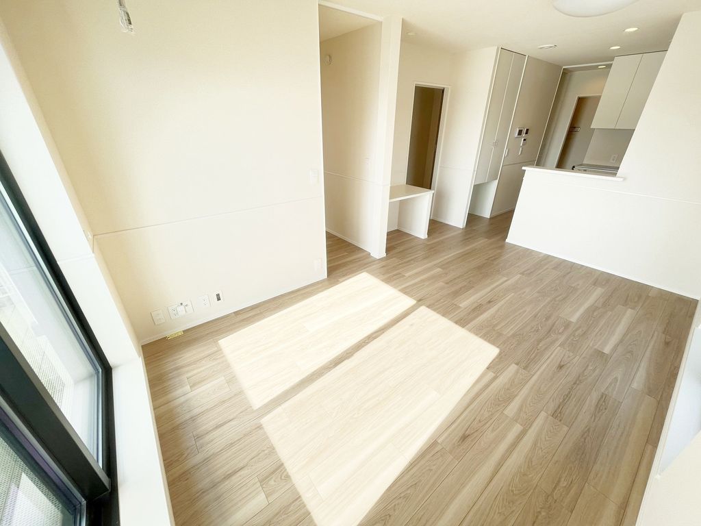 居室・リビング　玄関