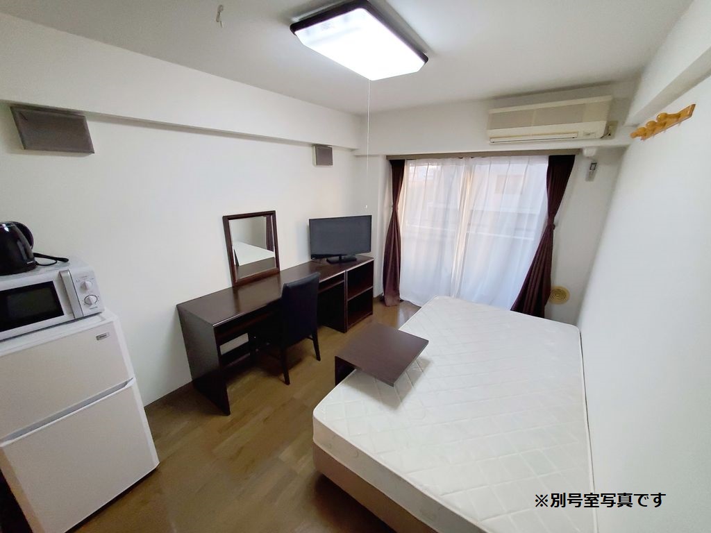 居室・リビング　別号室参考写真