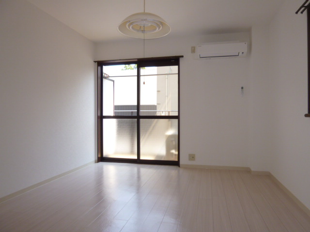 居室・リビング　洋室