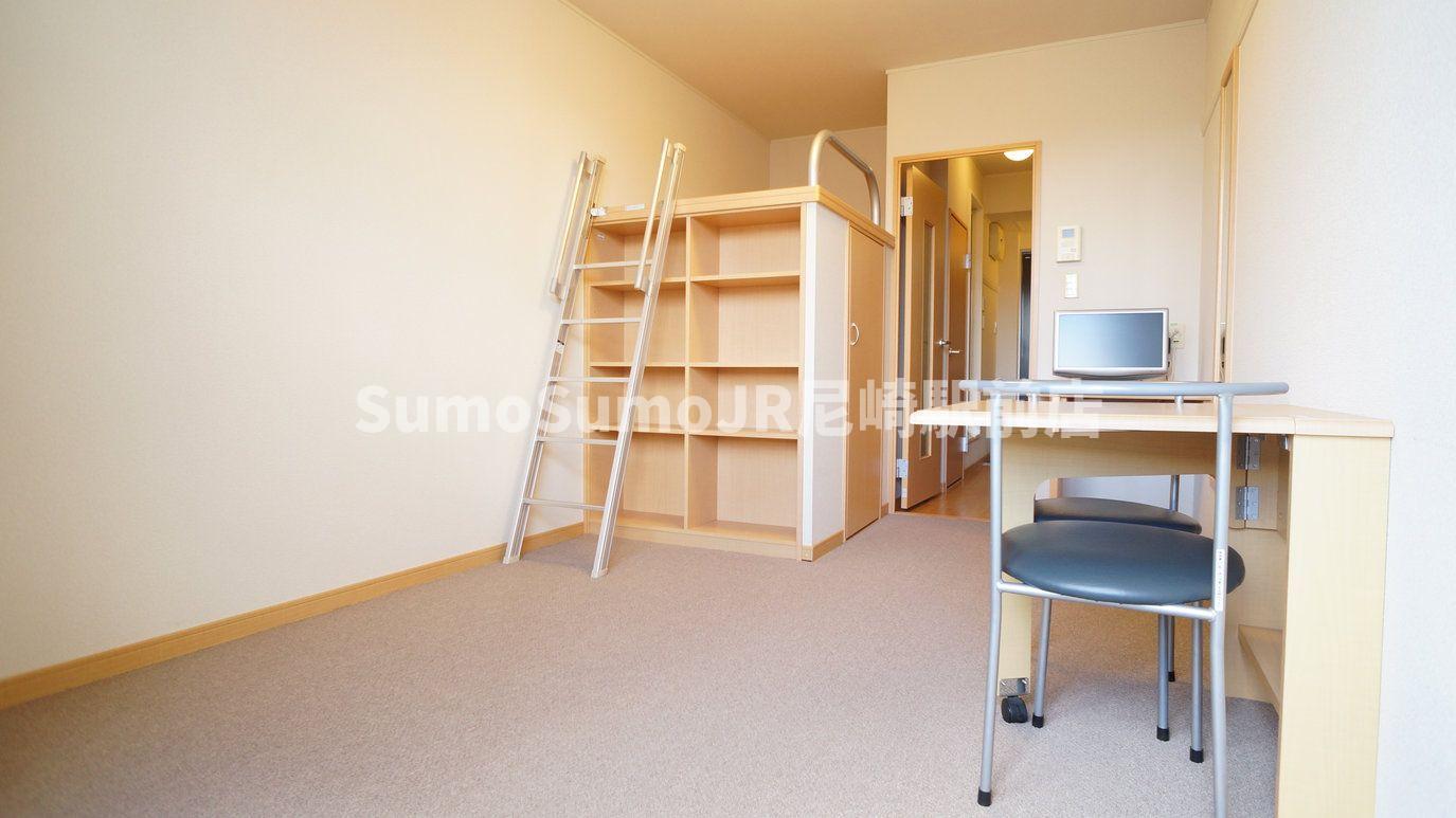 その他部屋・スペース　広くて明るい寝室