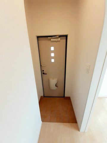 玄関　シューズボックス付きの玄関です★