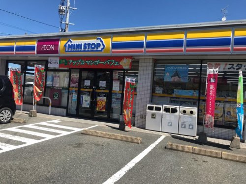 コンビニ　ミニストップ 高槻柳川町店（コンビニ）まで646m