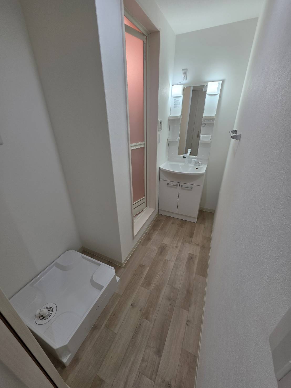 洗面設備　独立洗面化粧台付き