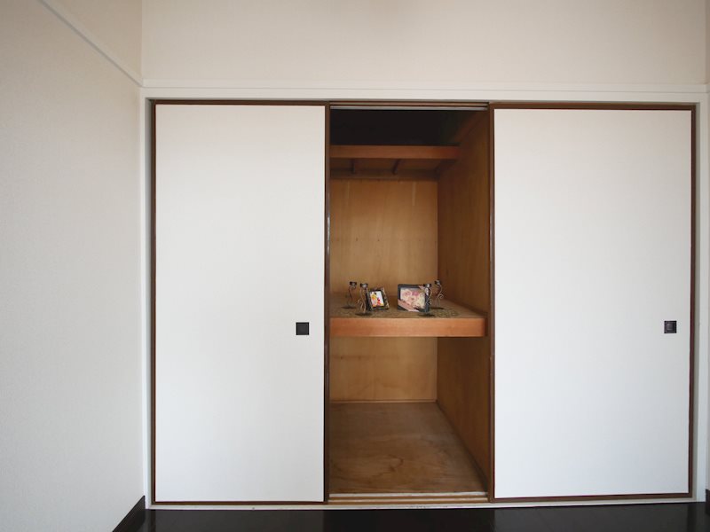 収納　洋6帖（リビング隣）