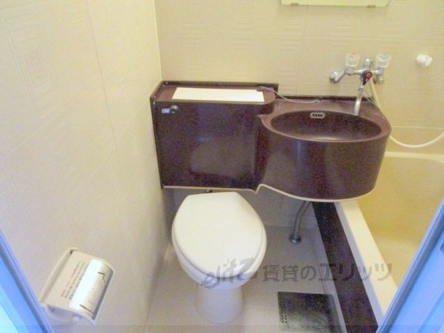 トイレ　トイレ