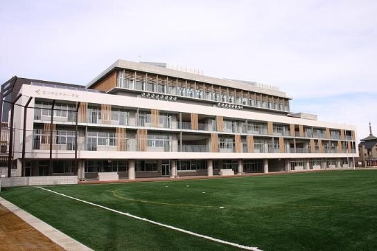 小学校　富山市立中央小学校（小学校）まで485m