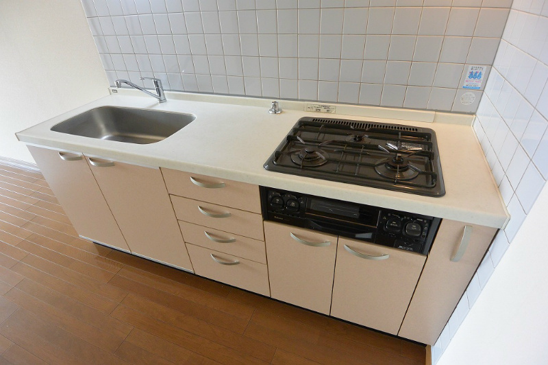 キッチン　システムキッチン付き