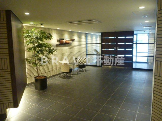 エントランス　【パークアクシス心斎橋】落ち着いたエントランスです
