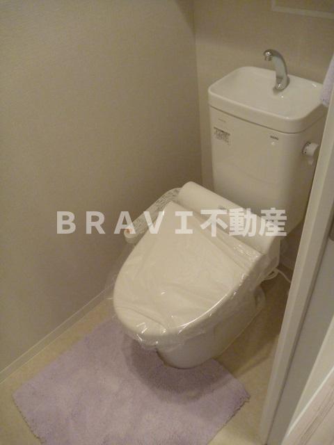 トイレ　【パークアクシス心斎橋】清潔感のあるトイレです