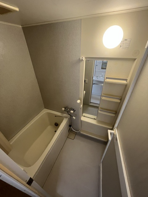 バス・シャワールーム　別部屋参考写真