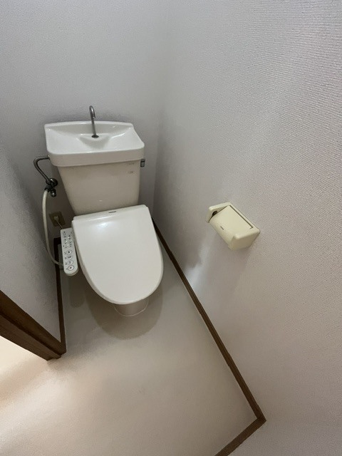 トイレ　別部屋参考写真