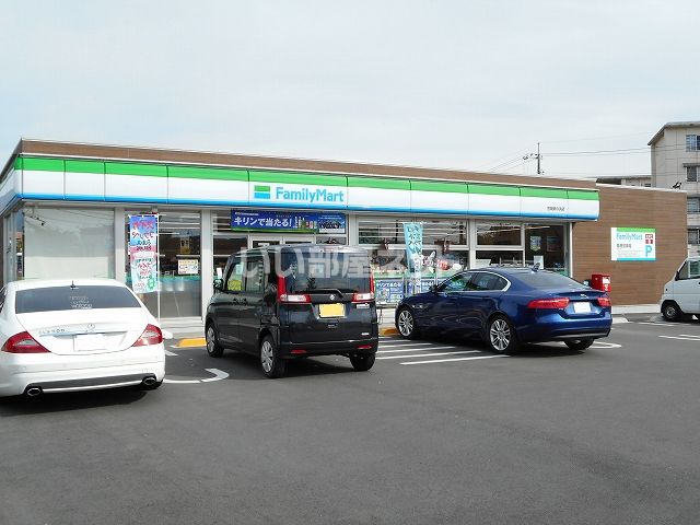 コンビニ　ファミリーマート美の浜店（コンビニ）まで434m