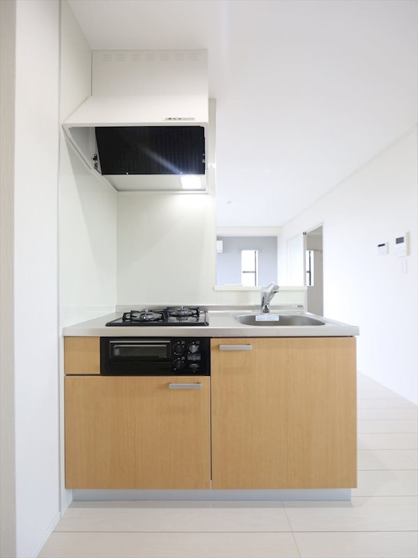 キッチン　システムキッチン（ガス2口コンロ・グリル付）