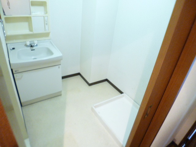 洗面設備　同物件、別号室のものです。
