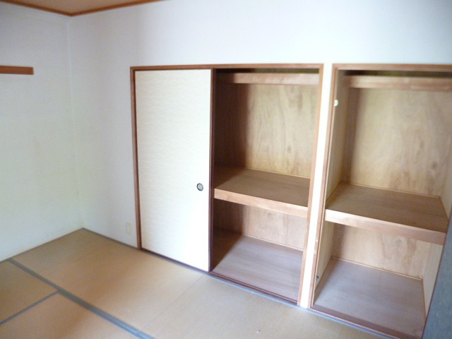 収納　同物件、別号室のものです。
