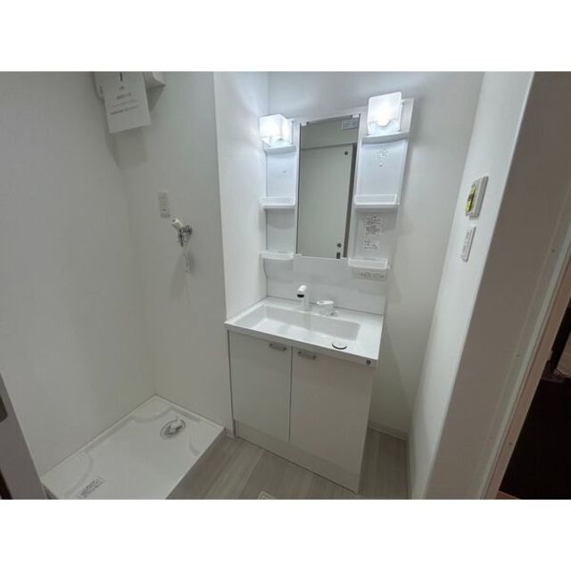 洗面設備　同仕様・反転タイプ