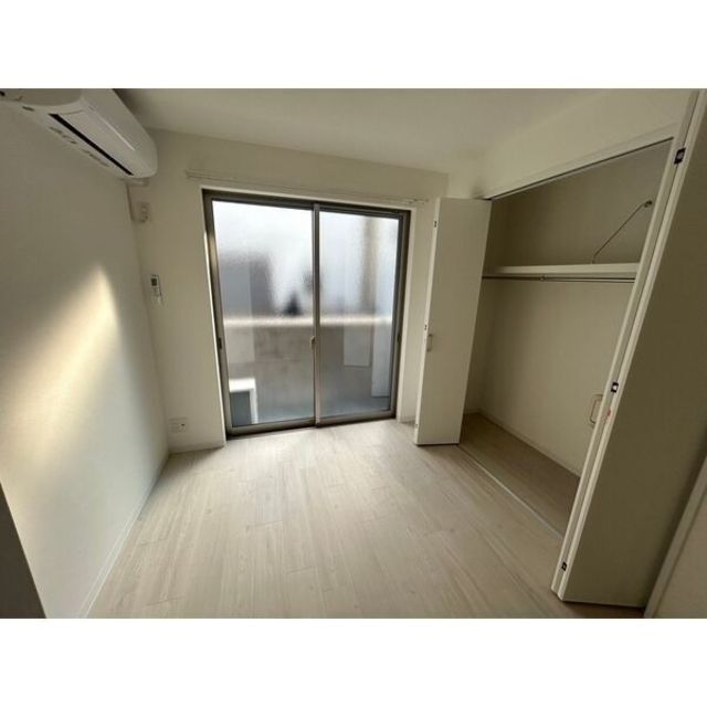 居室・リビング　同仕様・反転タイプ