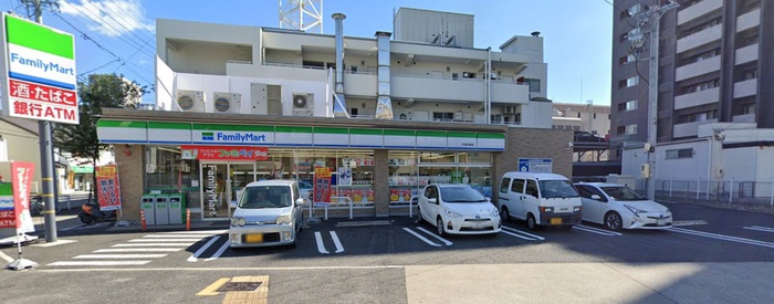 コンビニ　ファミマ（コンビニ）まで543m