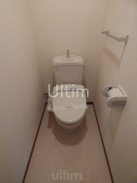 トイレ　※同タイプの他のお部屋です