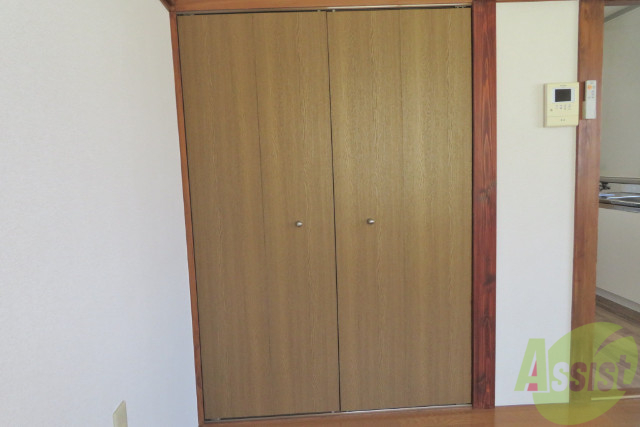 収納　収納スペースはこちらです。奥行きもしっかりあります。