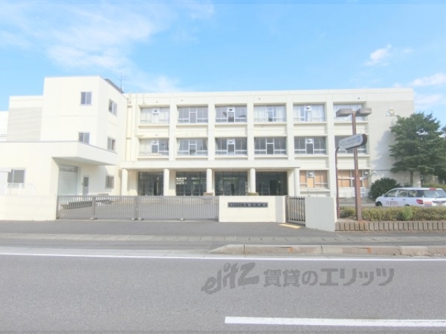 中学校　玉園中学校（中学校）まで900m