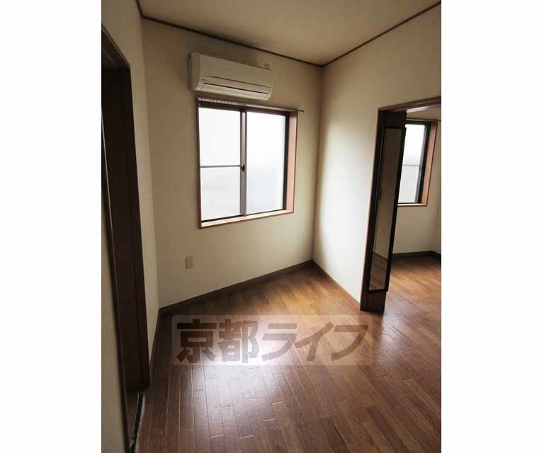 居室・リビング　シンプルなお部屋です！