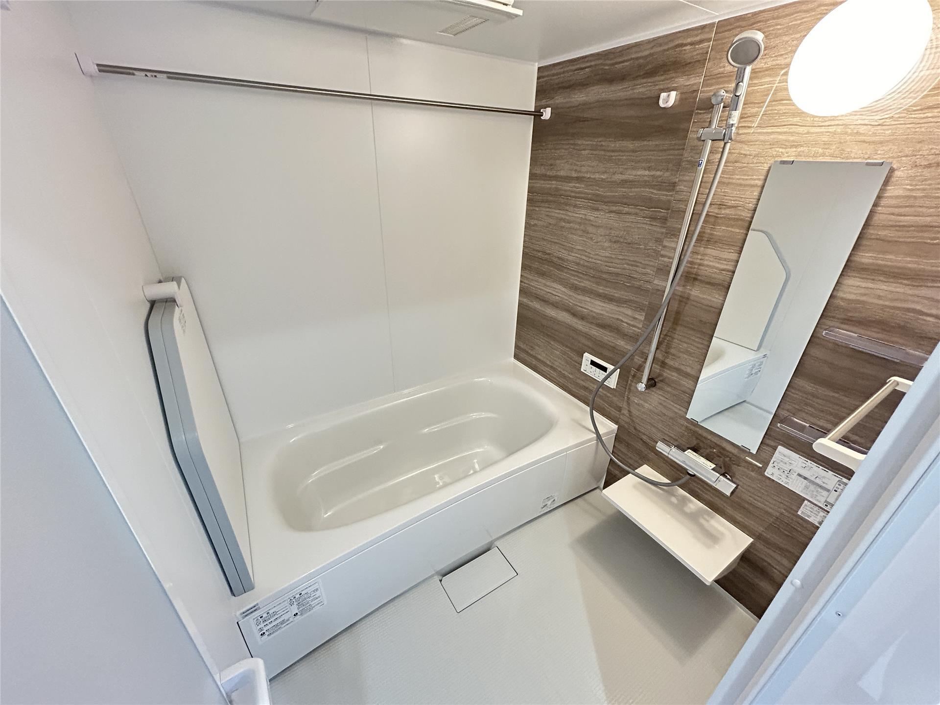 バス・シャワールーム　浴室