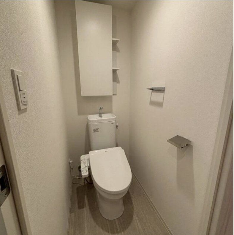 トイレ　トイレ