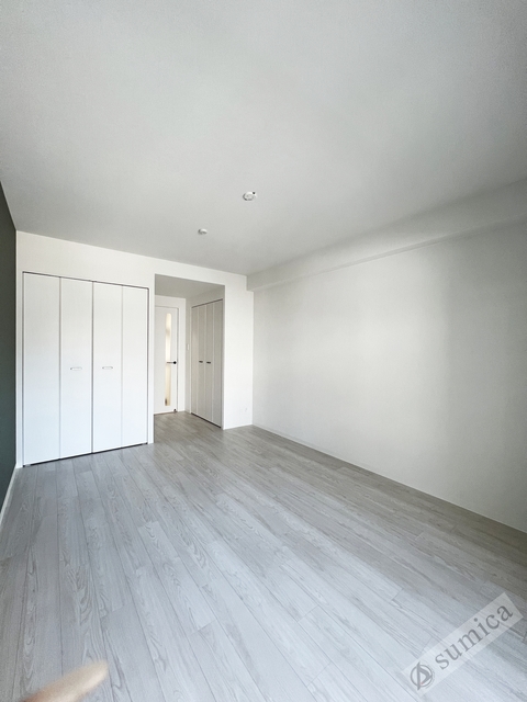 その他部屋・スペース　広々９．２帖・レイアウトは自由自在♪♪※３０２号の室内写真で