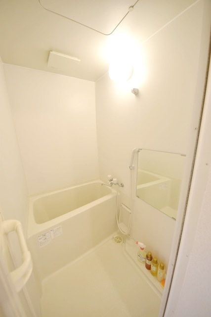 バス・シャワールーム　～疲れもサッパリ～