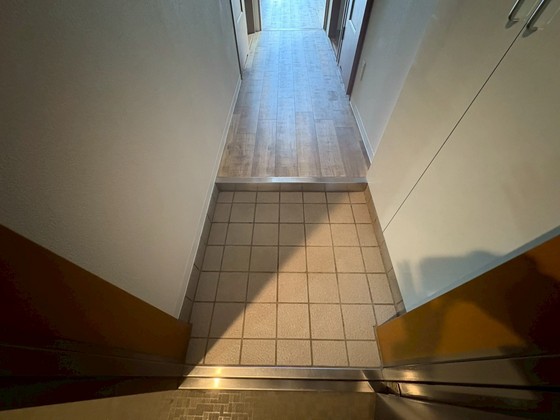 玄関　※別部屋の写真です