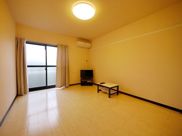 居室・リビング　リビング