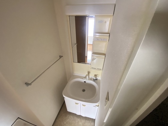 洗面設備　※別部屋の写真です