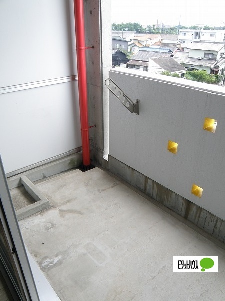 バルコニー　同物件別部屋