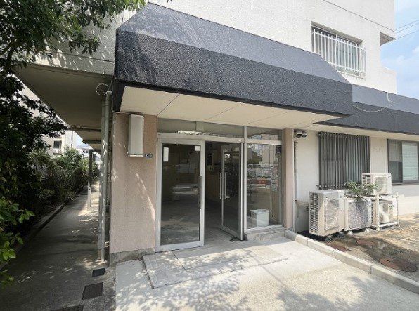 エントランス　エントランス