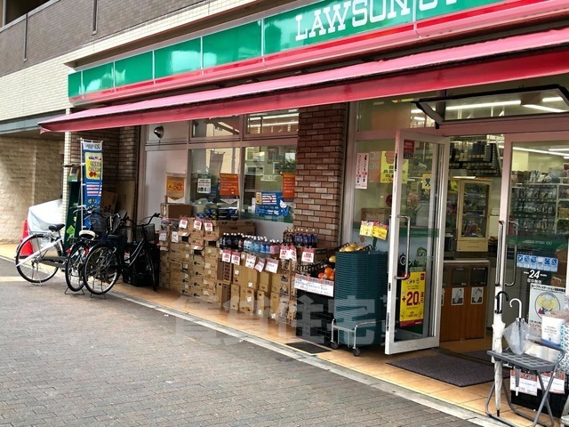 コンビニ　ローソンストア100　浅間町店（コンビニ）まで215m