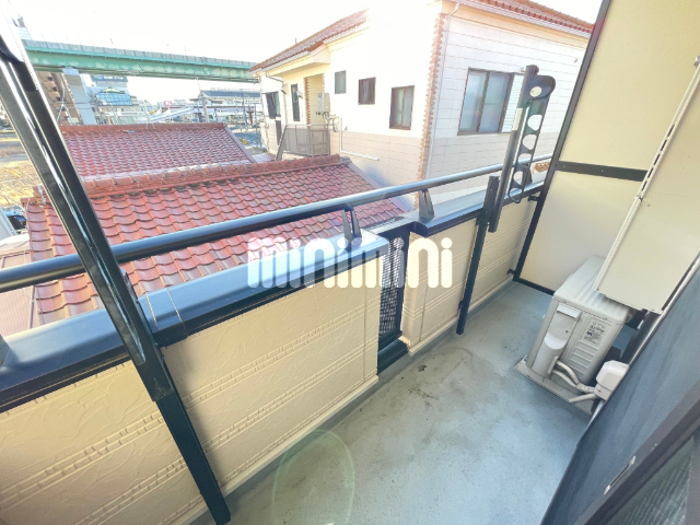 バルコニー　日当たり良好のベランダです