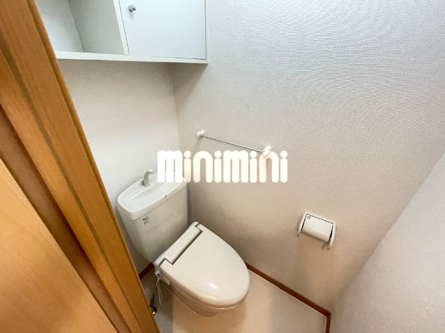 トイレ　トイレに電源あります