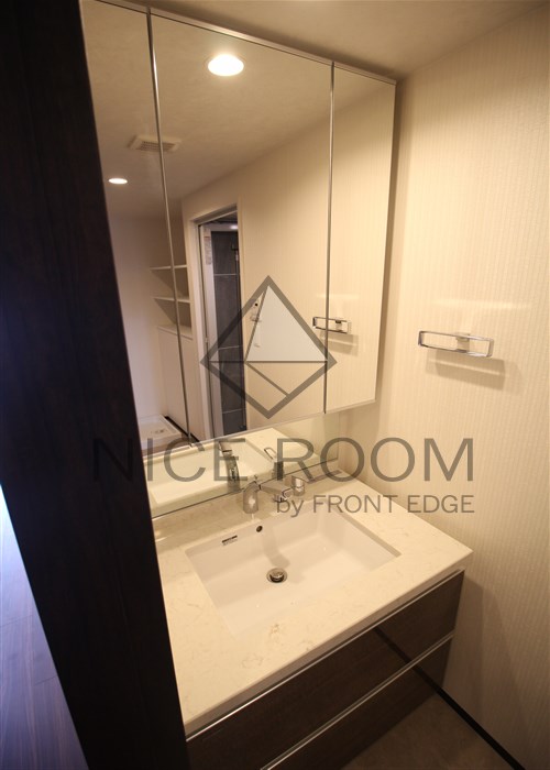 洗面設備　プレジオ松屋町　独立洗面台