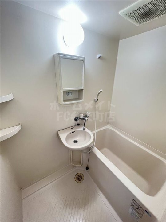 バス・シャワールーム　きれいなお風呂です